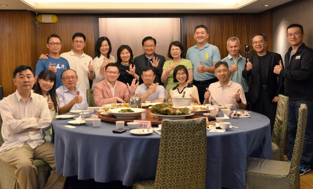 CEO CSM第二梯後的行動: 從一位CEO的對話,讓我把100位CEO培訓計畫擴增為200位 6 messageImage 1731574632426 0 3
