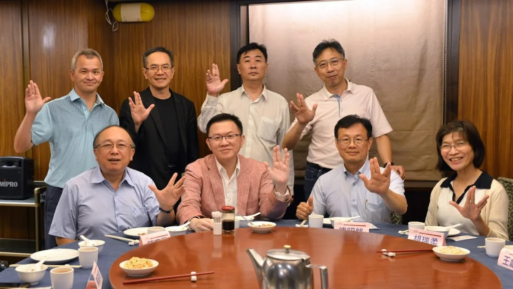 CEO CSM第二梯後的行動: 從一位CEO的對話,讓我把100位CEO培訓計畫擴增為200位 8 messageImage 1732171531963 0