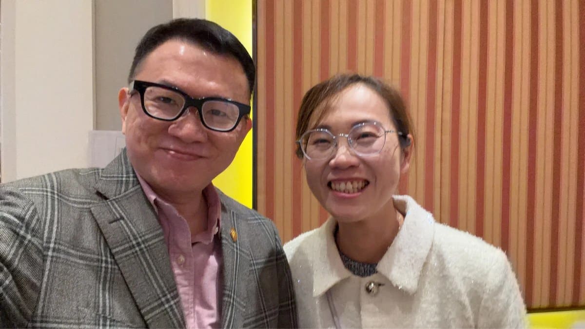 The Last Diet of My Life: Thirteen Years In, I Finally Saw What I Had Been Getting Wrong 1 With Liang-Liang at the wedding banquet